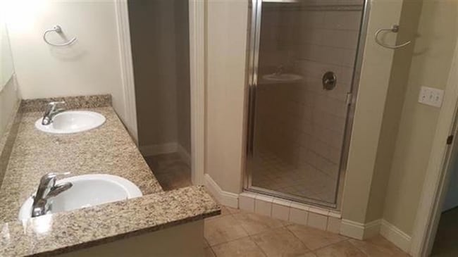 Building Photo - Midtown Tallahassee Townhome