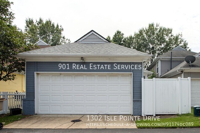 Building Photo - 1302 Isle Pointe Dr