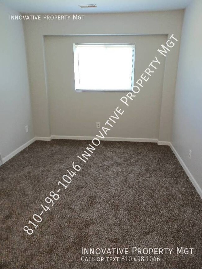 Building Photo - 3042 Leta Ave