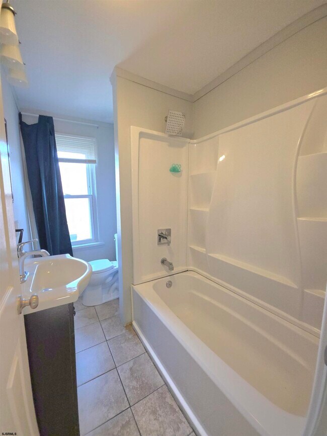 Building Photo - 216 New Jersey Ave