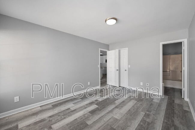 Building Photo - 5569 Everglades Trail