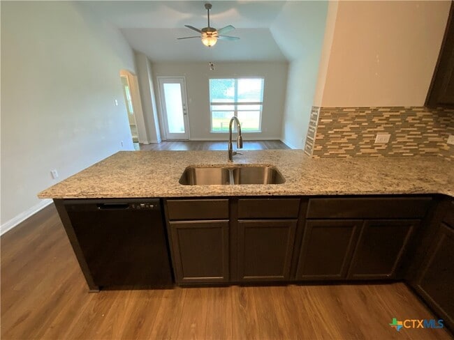 Building Photo - 3022 Dade Loop