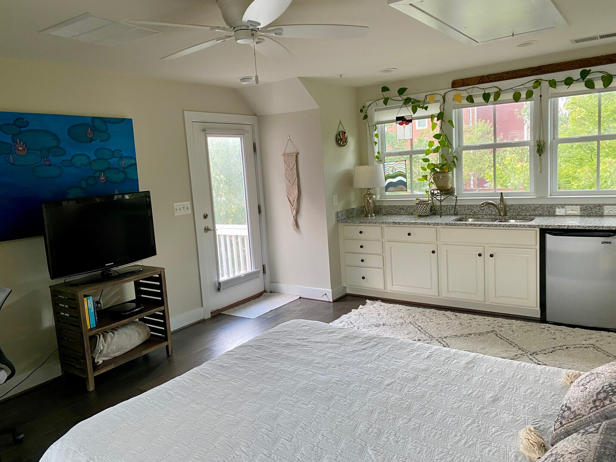 Building Photo - 2115 Main Line Blvd