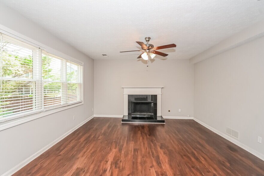 Building Photo - 1001 Maidstone Ct