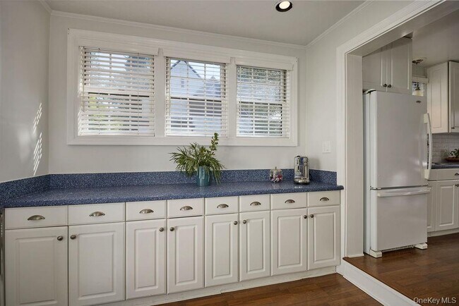 Building Photo - 4 Glenwolde Park