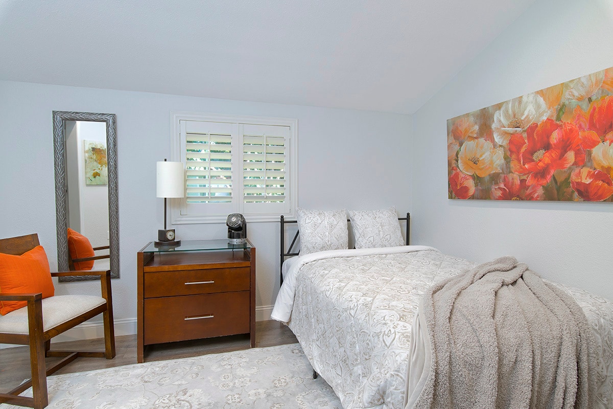 Second Bedroom with Dedicated Workstation - 73 Summerfield St