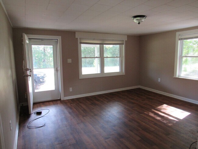 Building Photo - 8410 Co Rd 636