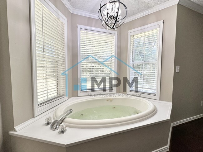 Building Photo - 307 Briarcliff Dr