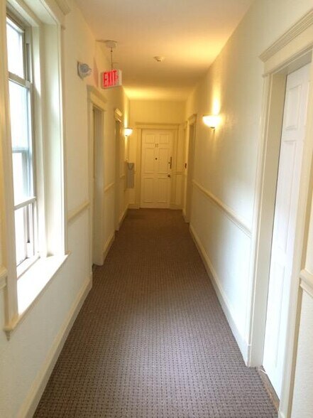 Building Photo - 1622 Commonwealth Ave