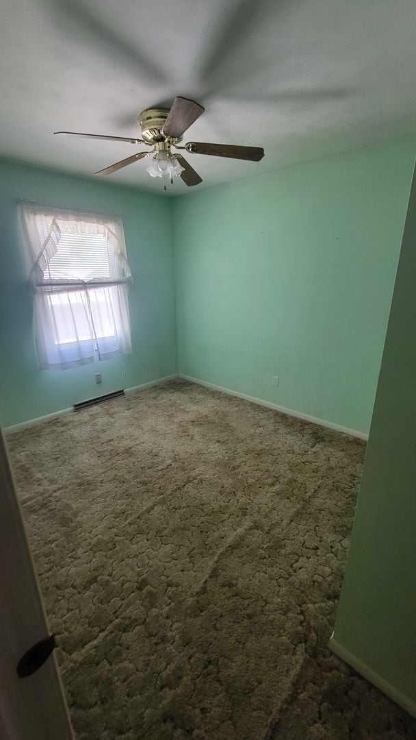 Primary Photo - 4 bedroom 1.5 bath home North Side Springf...