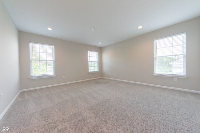 Building Photo - 7042 Pinnacle Dr