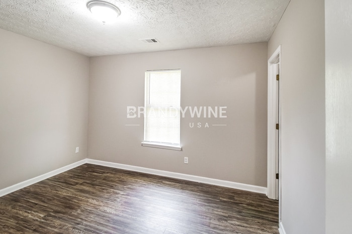 Building Photo - 2532 Brookgate Crossing