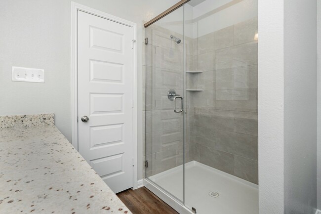 Building Photo - Spacious Townhome Available Now!