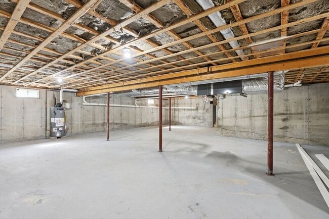 Building Photo - 16 Blacksmith Rd