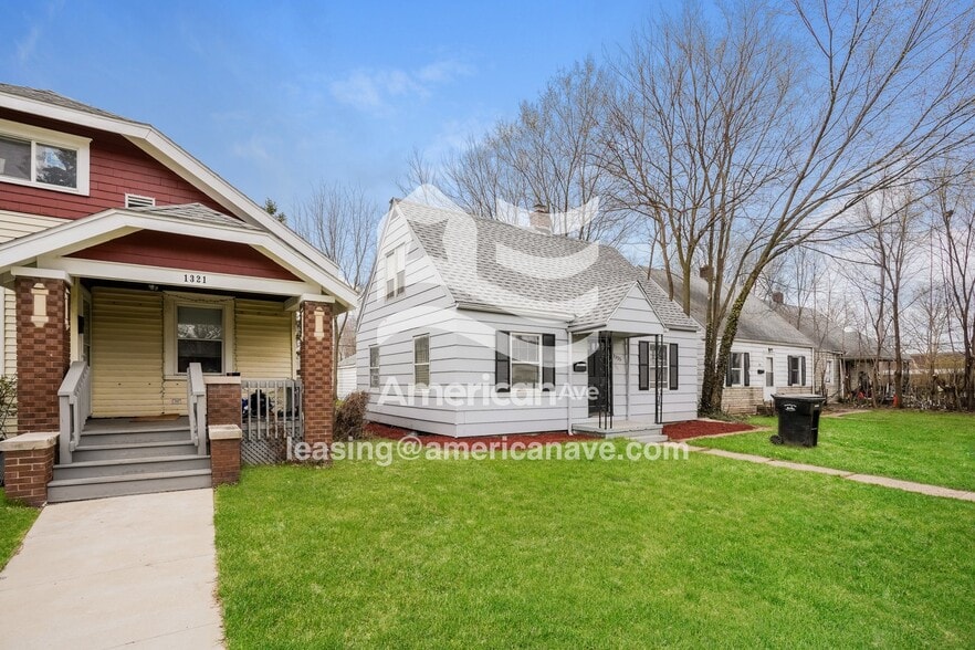 Building Photo - 1325 N Meade St