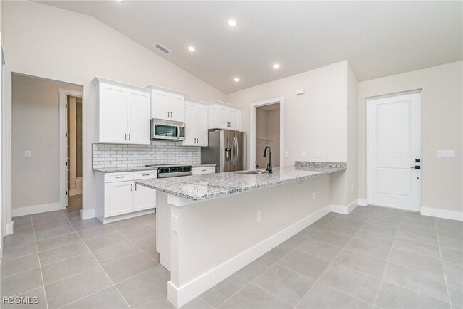 Building Photo - 3039 NW 2nd Pl