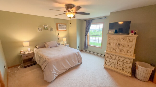 Building Photo - 1411 Watercress Cir