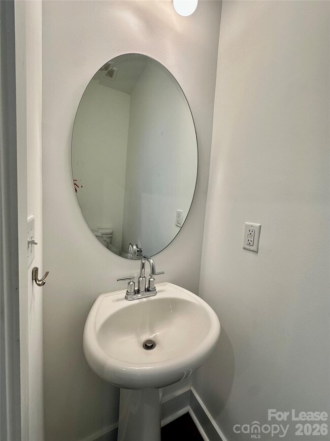 Building Photo - 5013 Sovereignty Ct