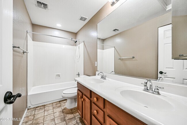 Building Photo - 15342 W Windsor Ave