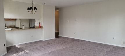 Building Photo - 1024 Willings Way