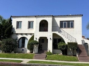 Building Photo - 1059 Mira Mar Ave.