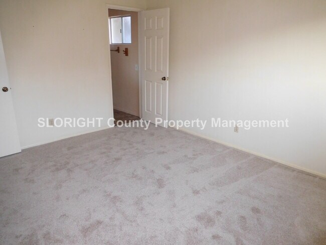 Building Photo - AVAILABLE NOVEMBER - Charming Los Osos Hom...