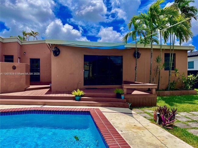 Building Photo - 8431 SW 28th St