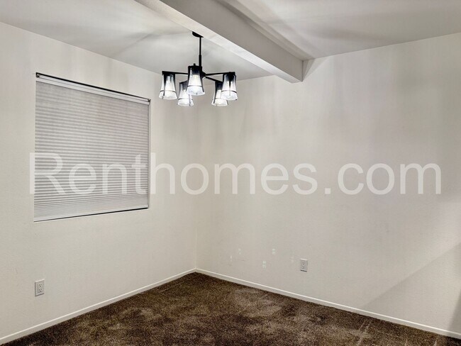 Building Photo - 9352 Twin Trails Dr