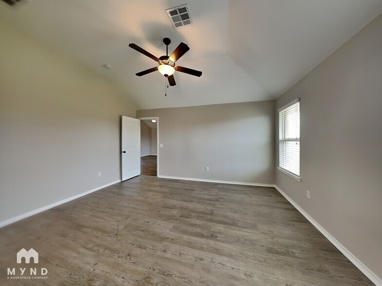 Building Photo - 3048 NW 182nd St