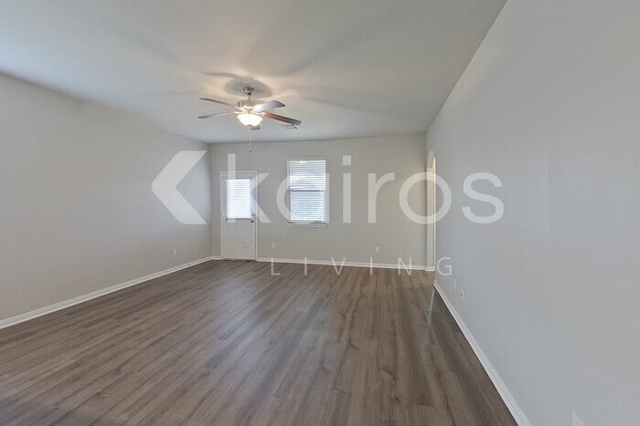 Building Photo - 825 NW 5th St