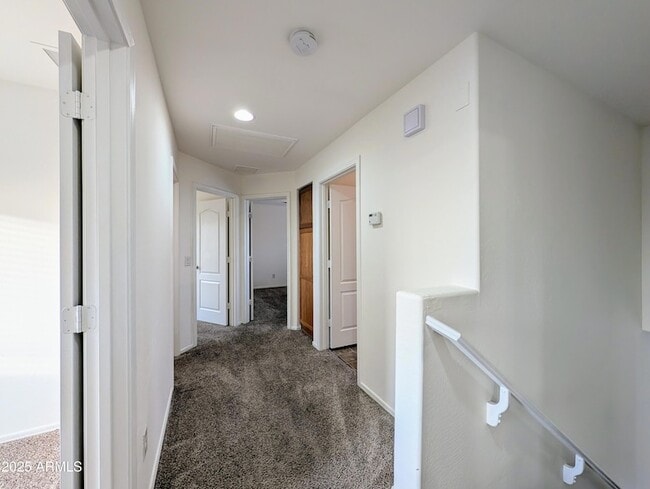 Building Photo - 3848 E Pollack St