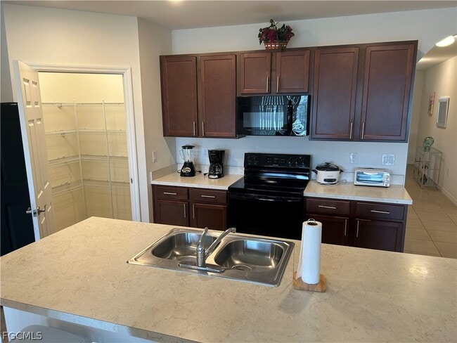 Building Photo - 10531 Canal Brook Ln