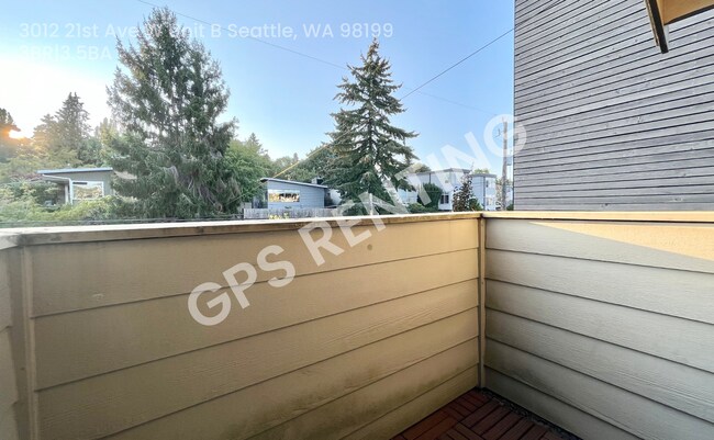 Building Photo - 3012 21st Ave W