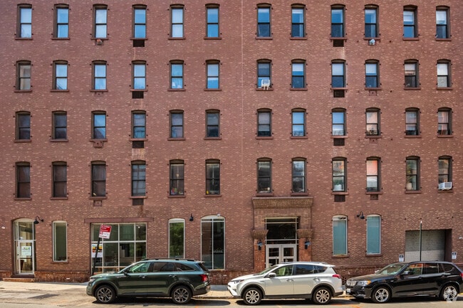 Building Photo - Bridge No. 50