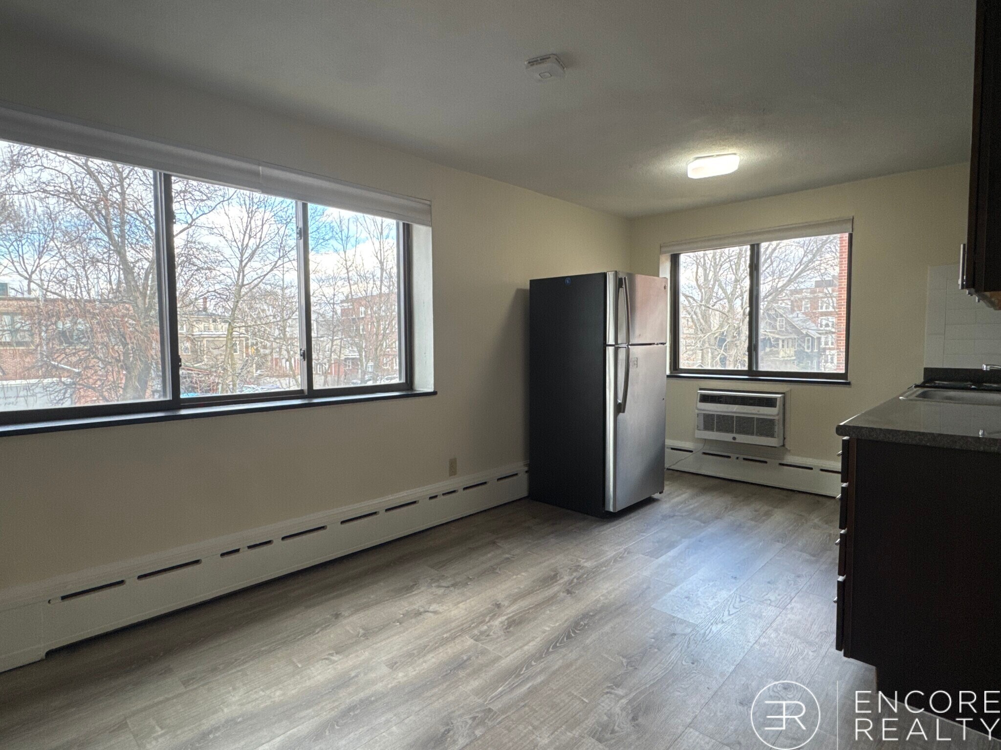 Building Photo - 5 Chester St