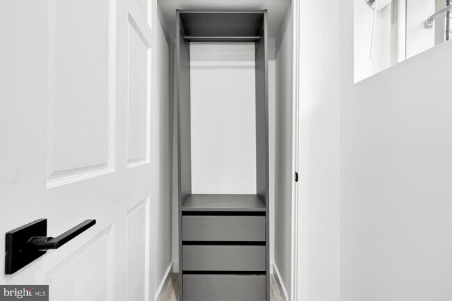 Building Photo - 1821 19th St NW