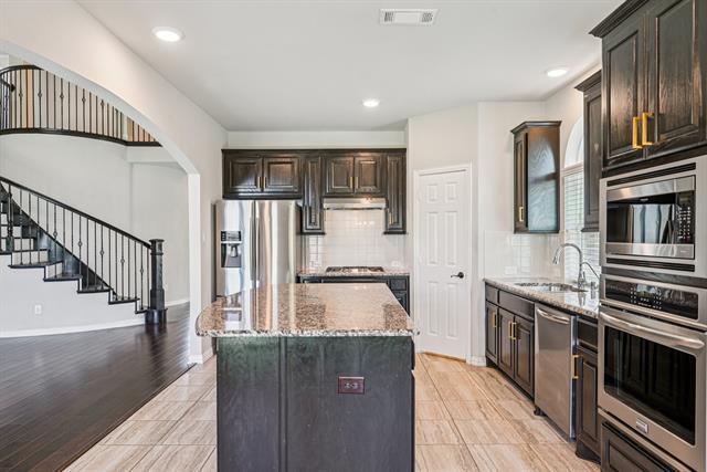 Building Photo - 6043 Oakmere Ln