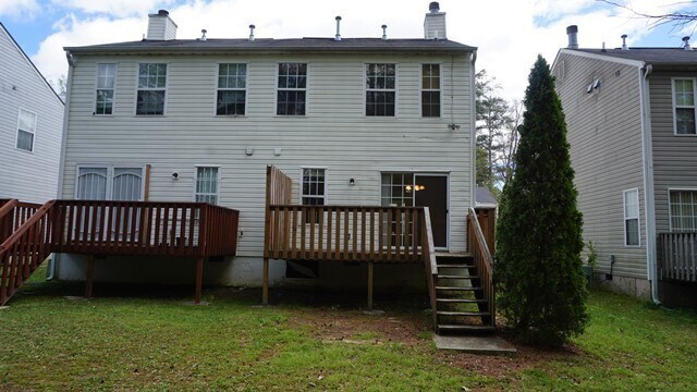 Building Photo - SUPER ADORABLE 2-Story, 2 Bedroom / 2.5 Bathroom Townhome!