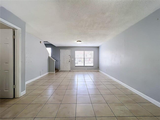 Building Photo - 1604 Little Falls Cir