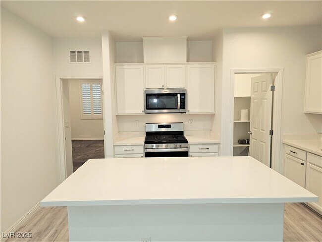 Building Photo - 1182 Kiamichi Ct