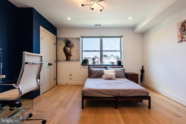 Building Photo - 1631 Montello Ave NE