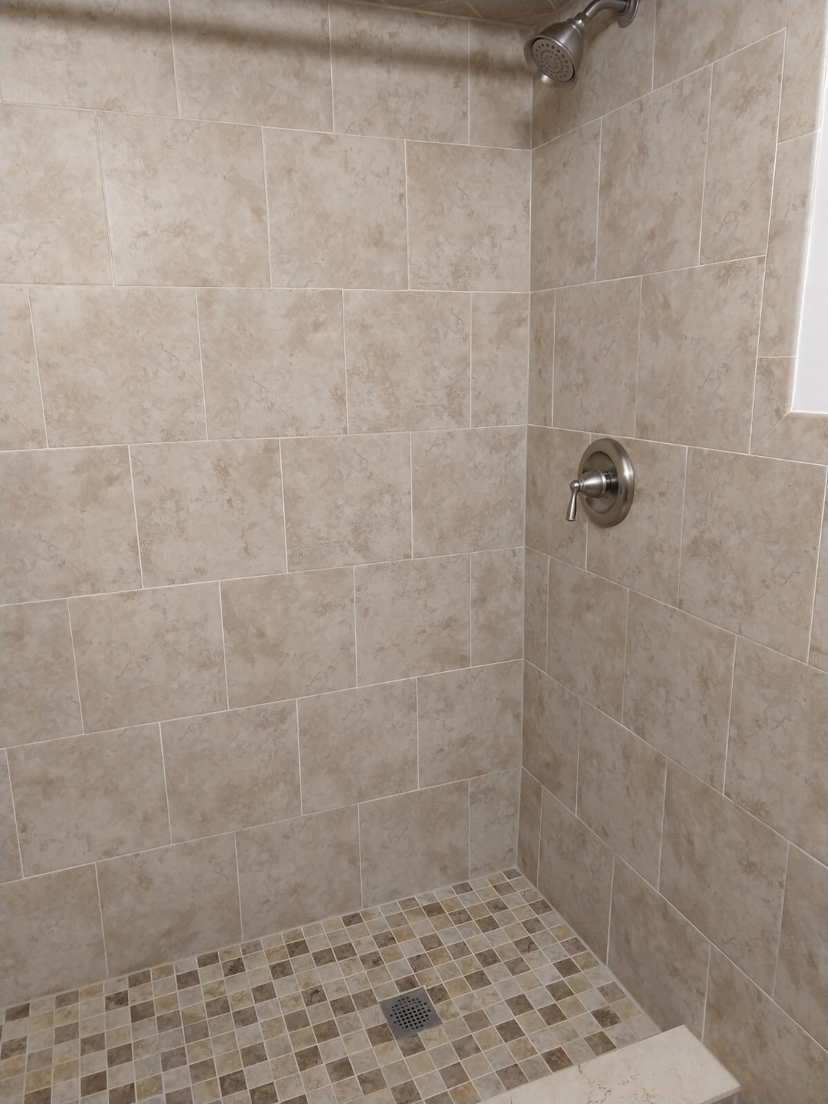 Building Photo - 1343 Woodview Ln