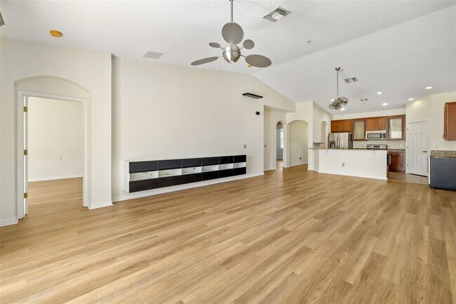 Building Photo - 8727 Karpeal Dr