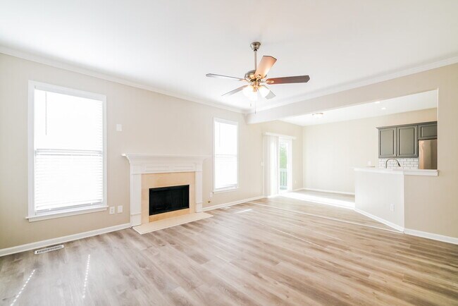 Building Photo - 343 Laurel Glen Crossing