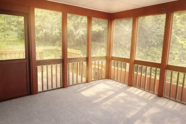 Building Photo - 74 Crockett Rd