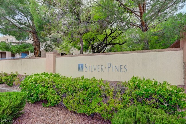 Building Photo - 10552 Pine Pointe Ave