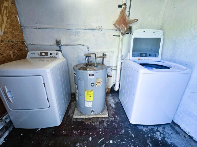 Building Photo - 1115 S M St