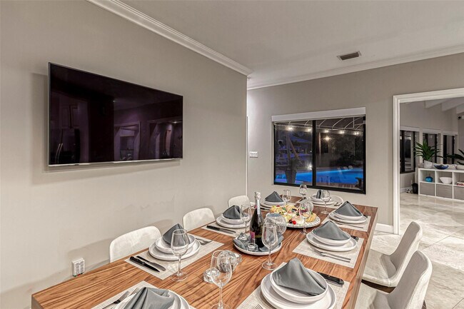 Building Photo - 616 Riviera Isle Dr