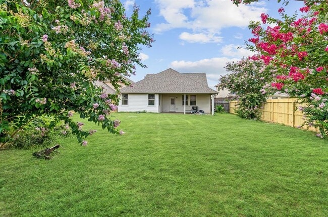 Building Photo - 18339 Red Oak Manor Ln