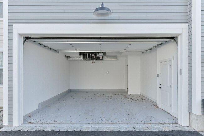 Building Photo - 145 Stoughton St